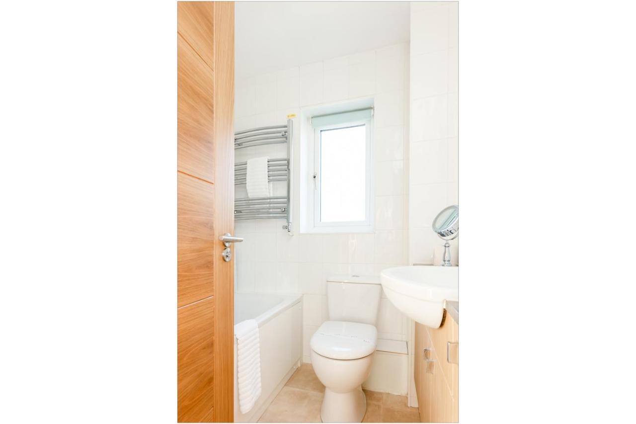 Fantasea Villa Poole Luaran gambar